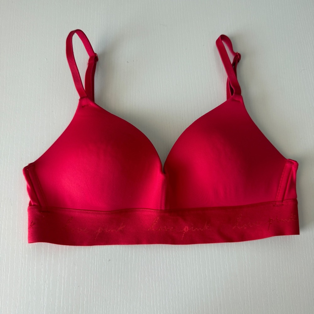 PINK Victoria's Secret Wear Everywhere Wireless Bra Women 32B Red